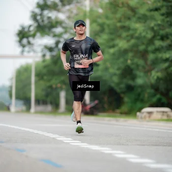 Runner Photo 6689640
