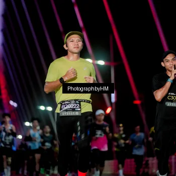 Runner Photo 6689675