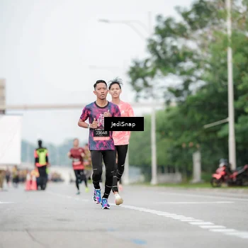 Runner Photo 6689678