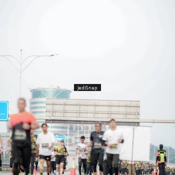 Runner Photo 6689729