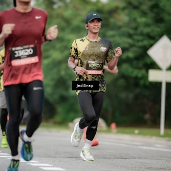 Runner Photo 6689781