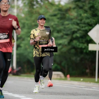 Runner Photo 6689790
