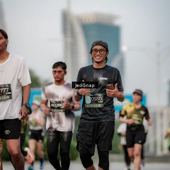 Runner Photo 6689873