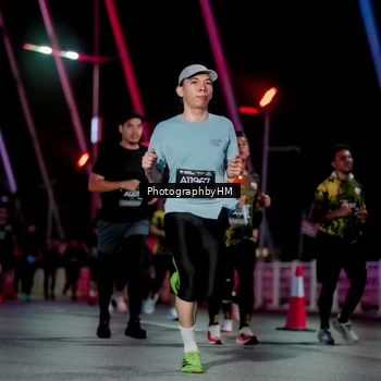 Runner Photo 6689876