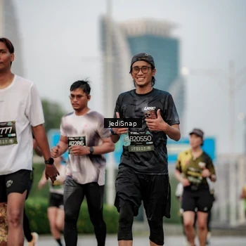 Runner Photo 6689887