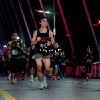 Runner Photo 6689897