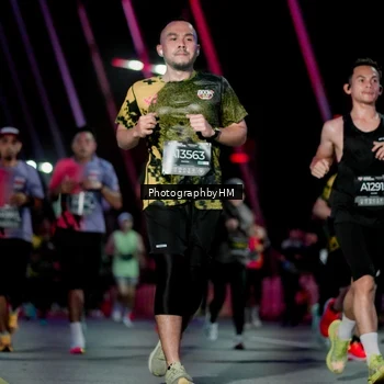Runner Photo 6689912
