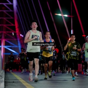 Runner Photo 6689928