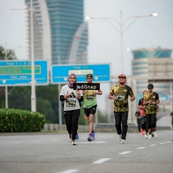 Runner Photo 6689948