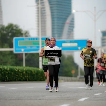 Runner Photo 6689964