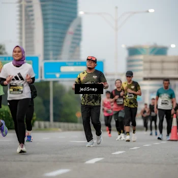 Runner Photo 6689989