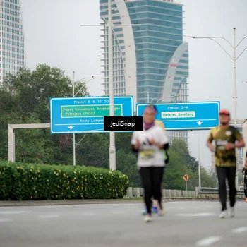 Runner Photo 6690000