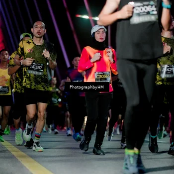 Runner Photo 6690039