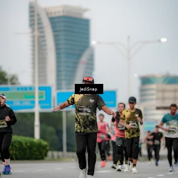 Runner Photo 6690060