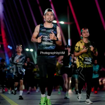 Runner Photo 6690068