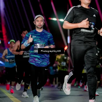 Runner Photo 6690099