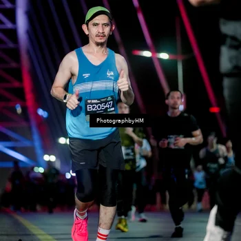 Runner Photo 6690115