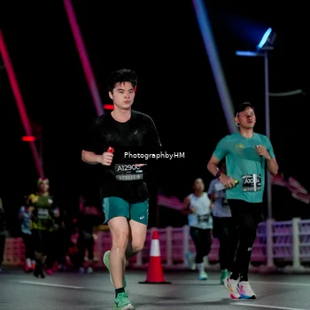 Runner Photo 6690130