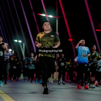 Runner Photo 6690181