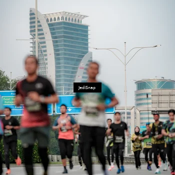 Runner Photo 6690195