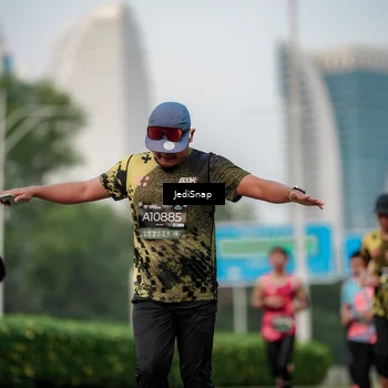 Runner Photo 6690197
