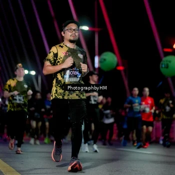 Runner Photo 6690266