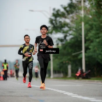 Runner Photo 6690314