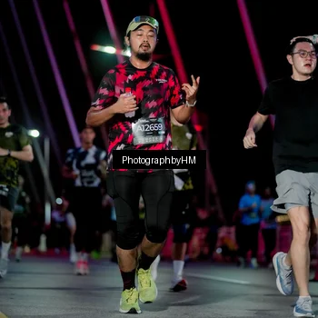 Runner Photo 6690324