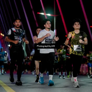 Runner Photo 6690352