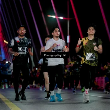 Runner Photo 6690359
