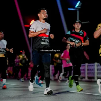 Runner Photo 6690384
