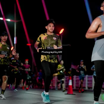 Runner Photo 6690418