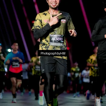 Runner Photo 6690423