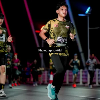 Runner Photo 6690441