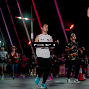 Runner Photo 6690449