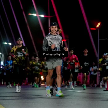 Runner Photo 6690456