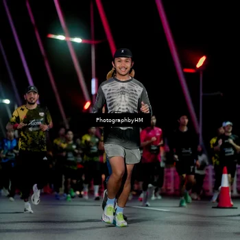 Runner Photo 6690467