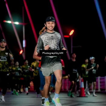 Runner Photo 6690476