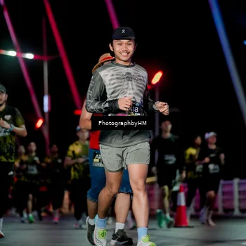 Runner Photo 6690478
