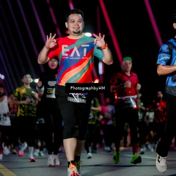 Runner Photo 6690486