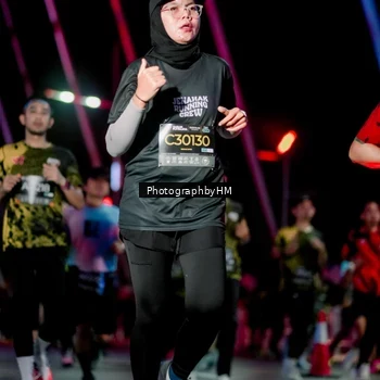 Runner Photo 6690496