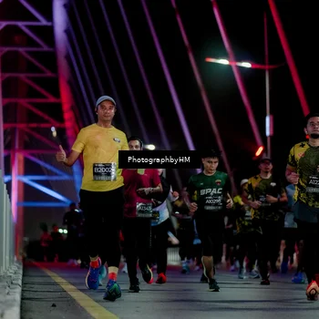 Runner Photo 6690538