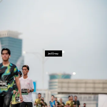 Runner Photo 6690557