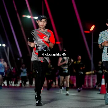 Runner Photo 6690579