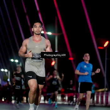 Runner Photo 6690614