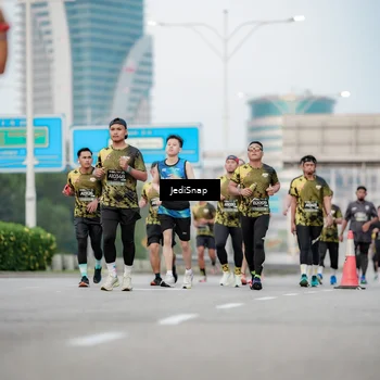 Runner Photo 6690627