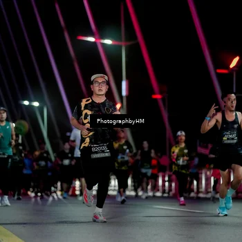 Runner Photo 6690638
