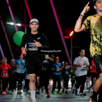 Runner Photo 6690700