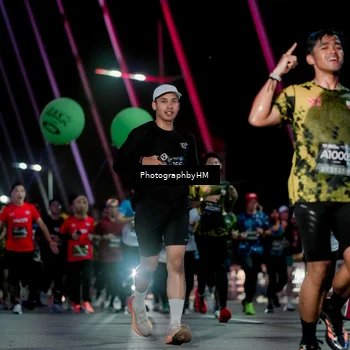 Runner Photo 6690706