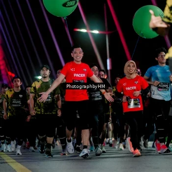 Runner Photo 6690725